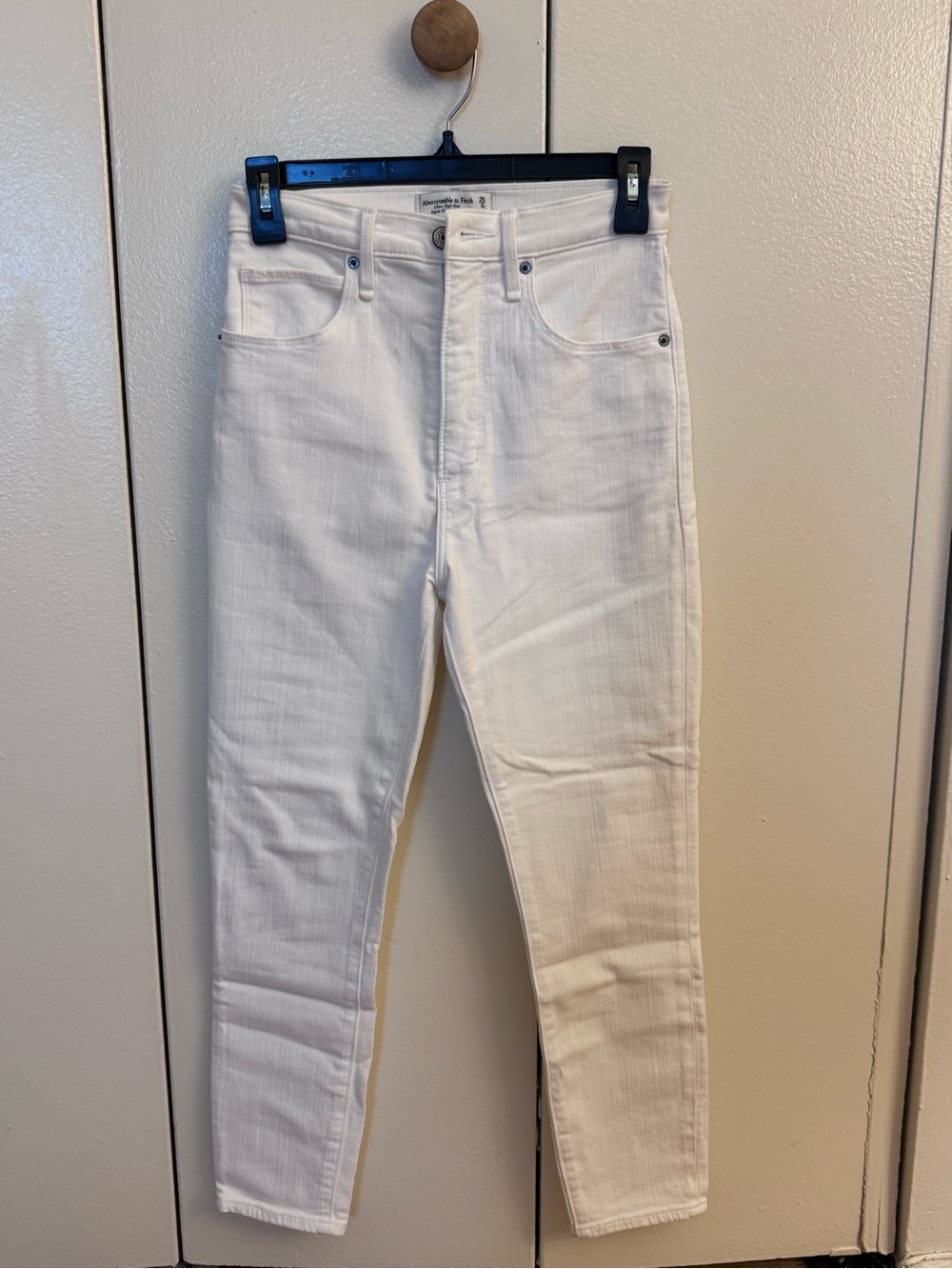 Abercrombie White Ultra High Rise Super Skinny Ankle Jeans Size 25/0 Short